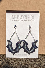 Load image into Gallery viewer, Flying bats