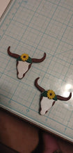 Load image into Gallery viewer, Bull skulls