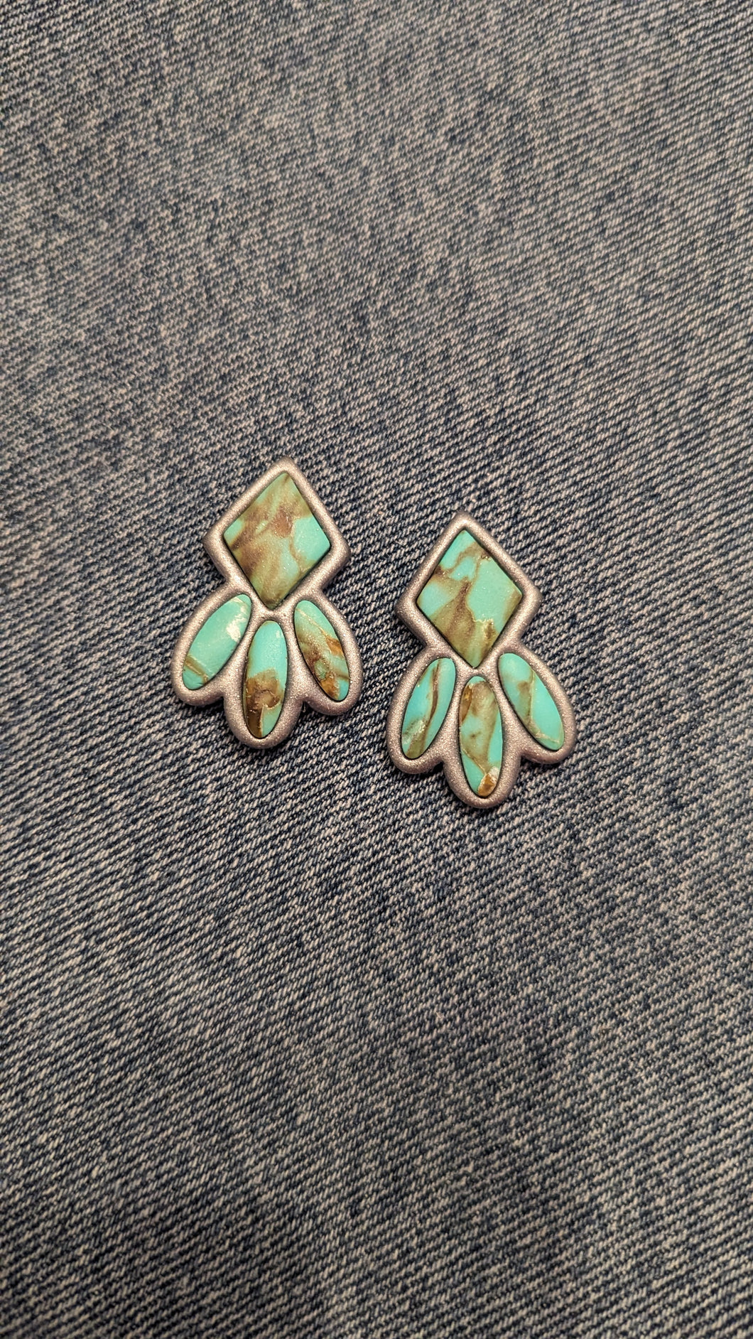 Turquoise diamond trio