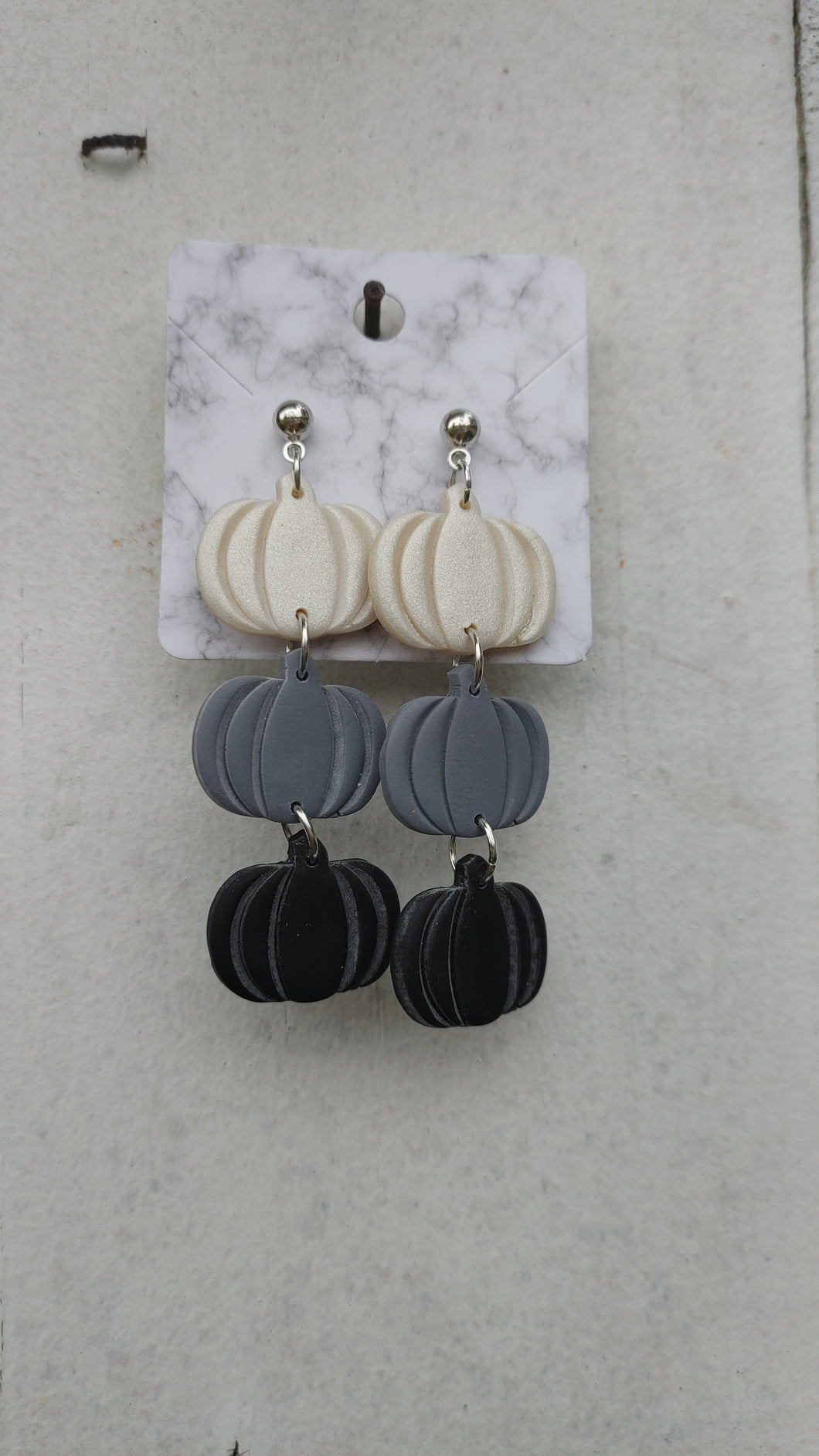 Ombre mono-tone pumpkins
