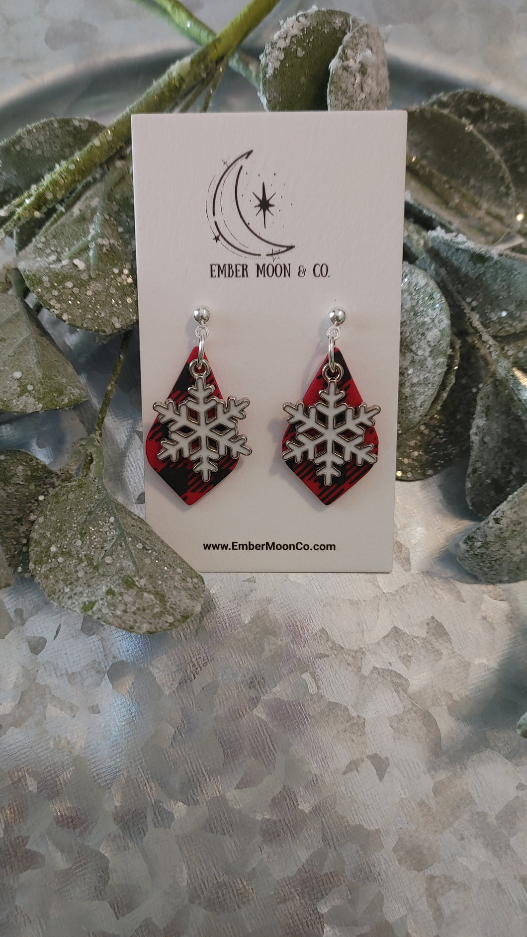 Tear drop w/snowflake