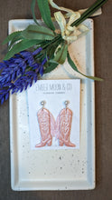 Load image into Gallery viewer, Cowgirl boots
